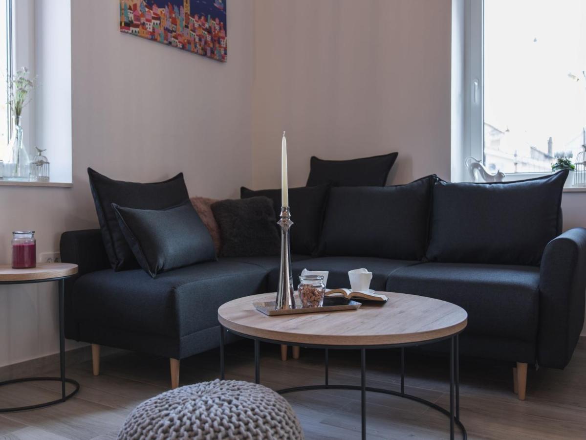Apartment Fiora Kaštela Екстериор снимка