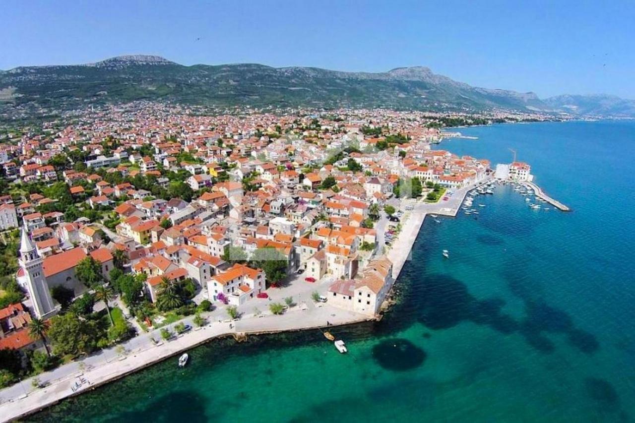 Apartment Fiora Kaštela Екстериор снимка