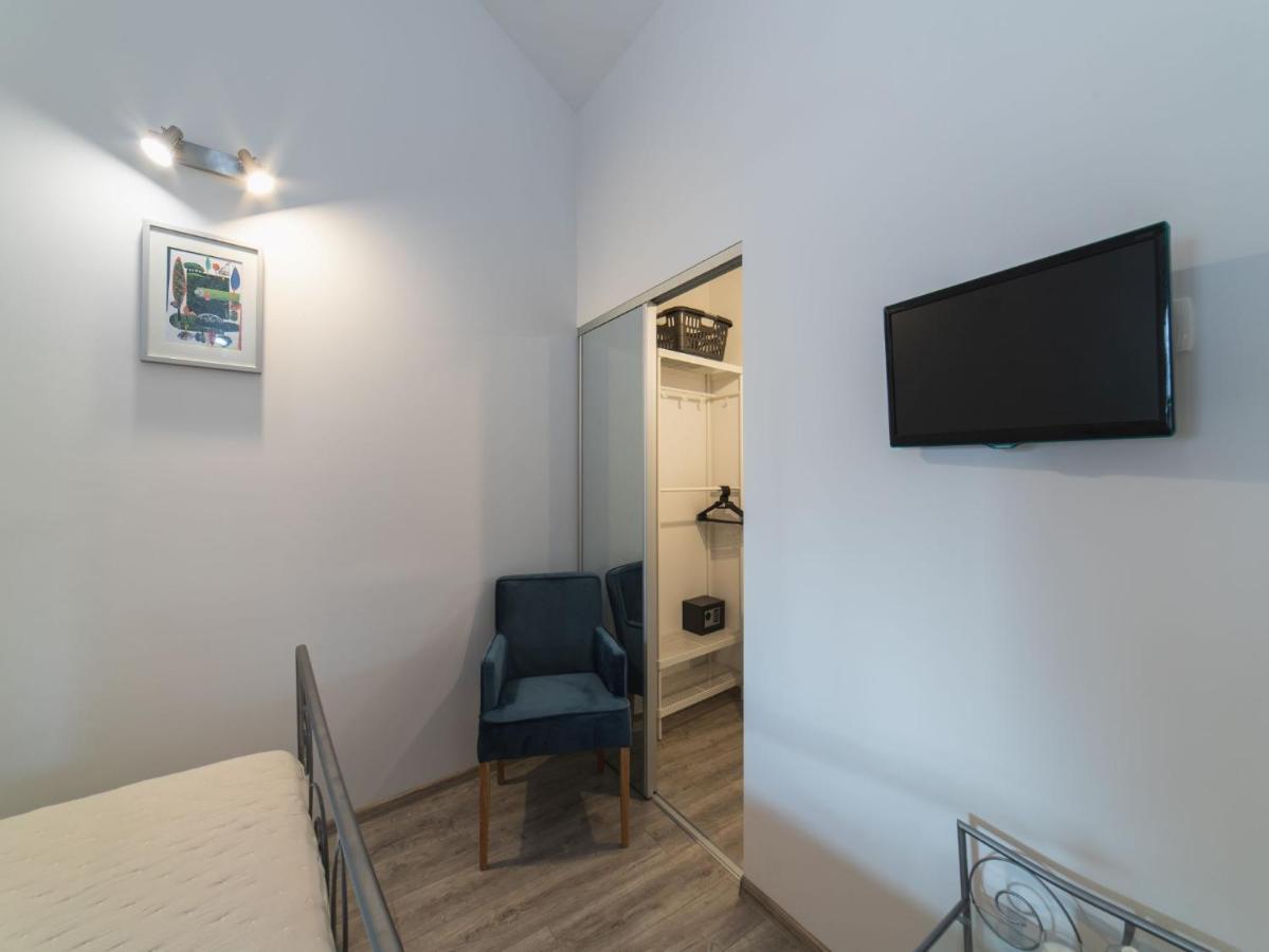 Apartment Fiora Kaštela Екстериор снимка