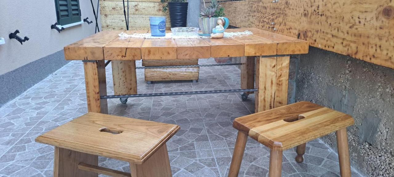 Apartment Fiora Kaštela Екстериор снимка