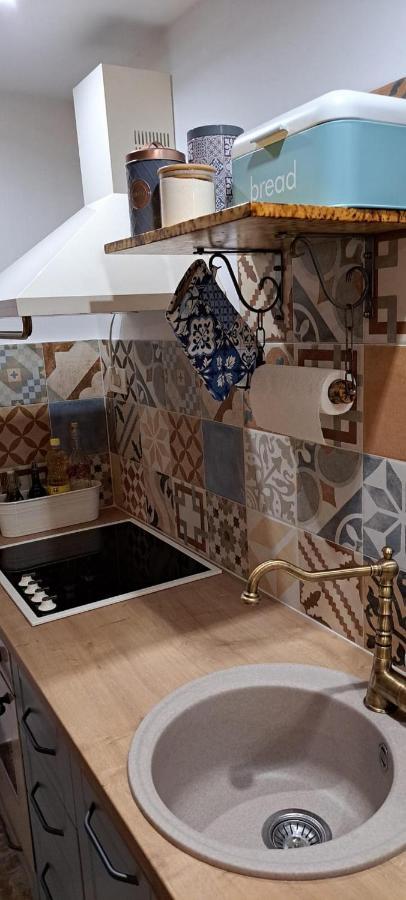 Apartment Fiora Kaštela Екстериор снимка