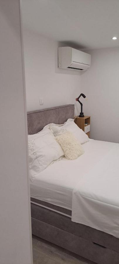 Apartment Fiora Kaštela Екстериор снимка