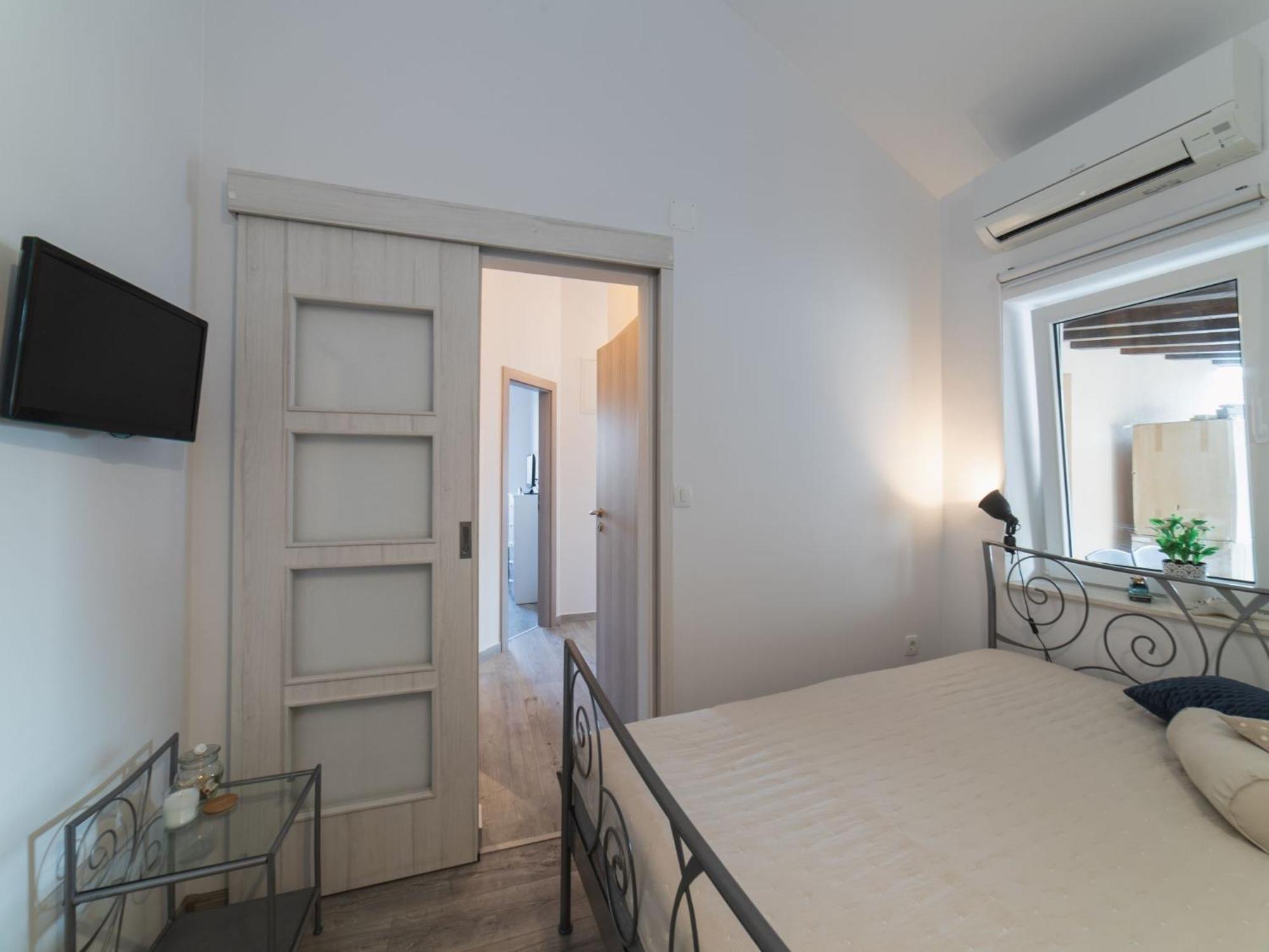 Apartment Fiora Kaštela Стая снимка